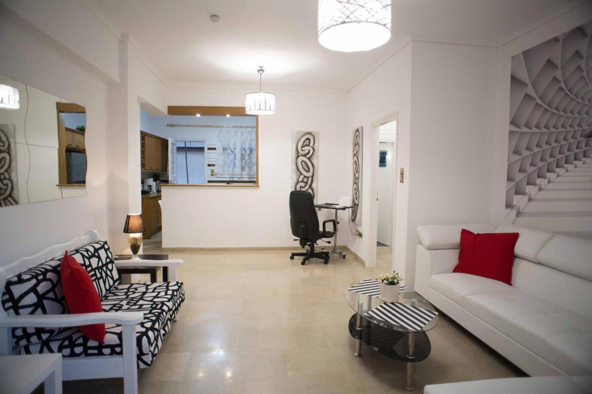Cozy Apartment With Sea View Next To Marina Zeas Pireu Exterior foto